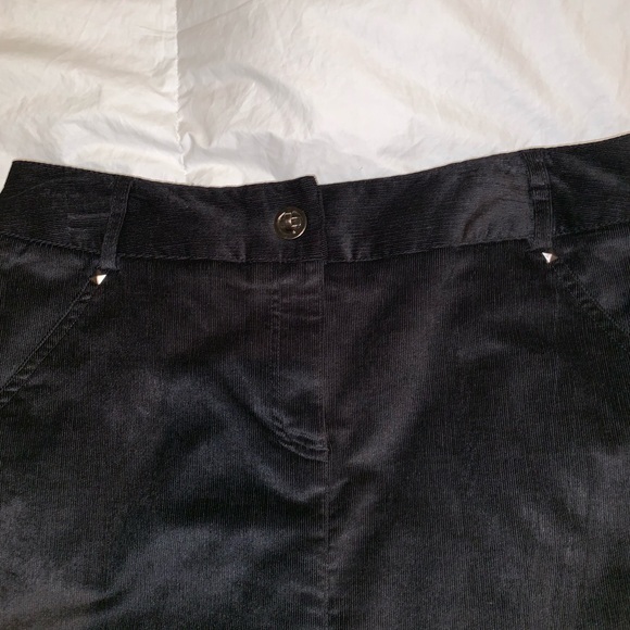 Black Pencil Skirt - Picture 2 of 4